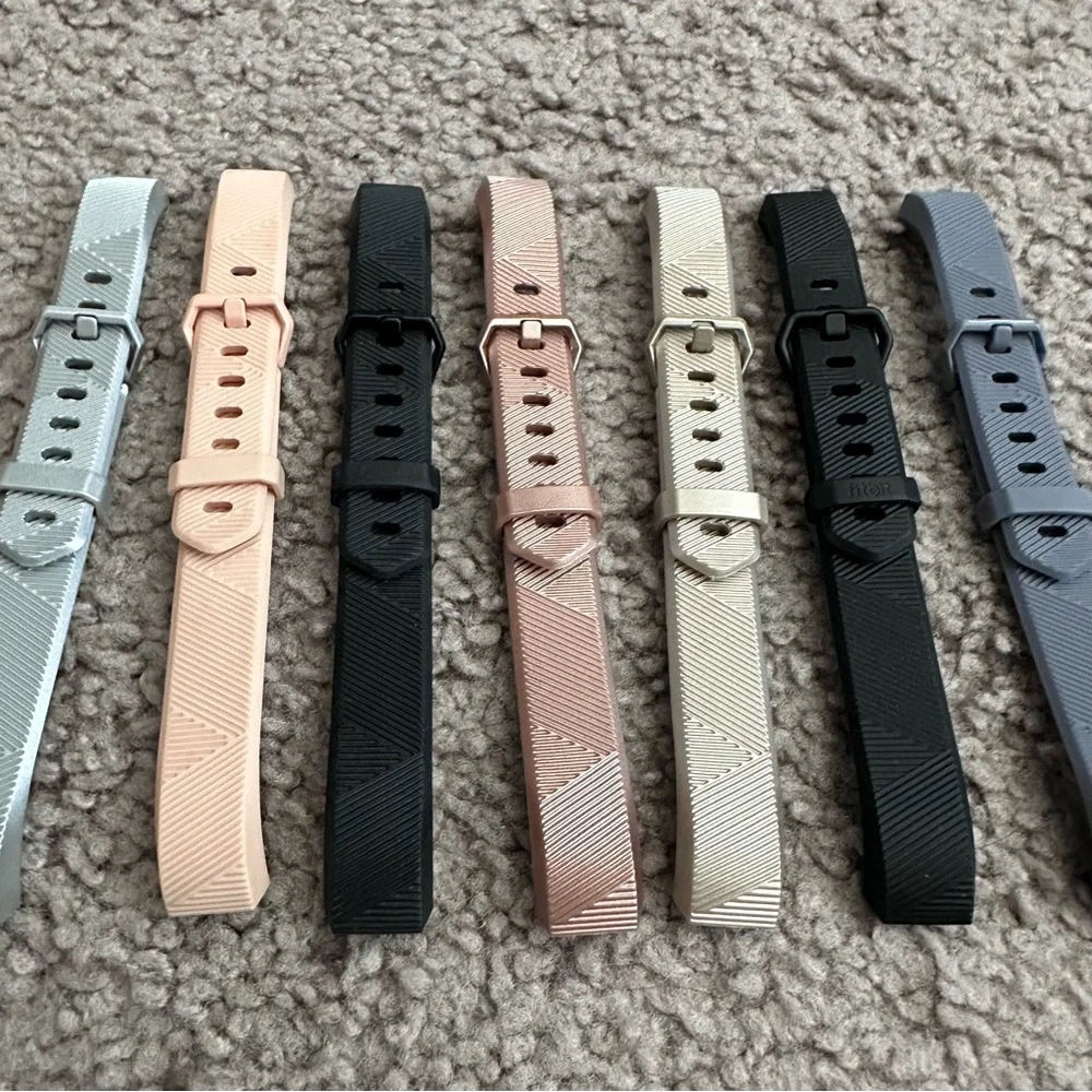 Interchangeable Silicone Rubber Fitbit Alta HR Band Strap Pack (Set of 7)